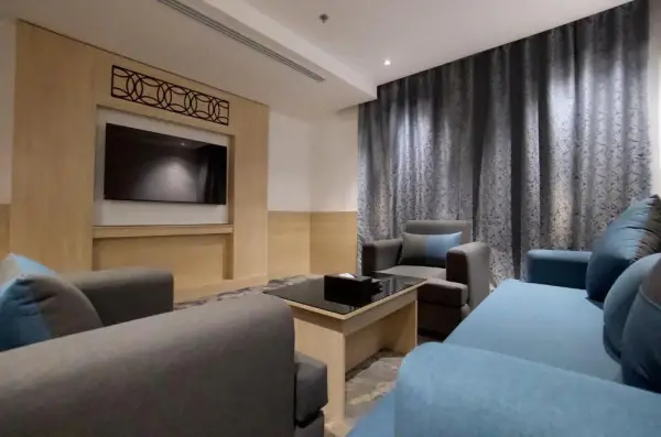 Mora Hotel 9